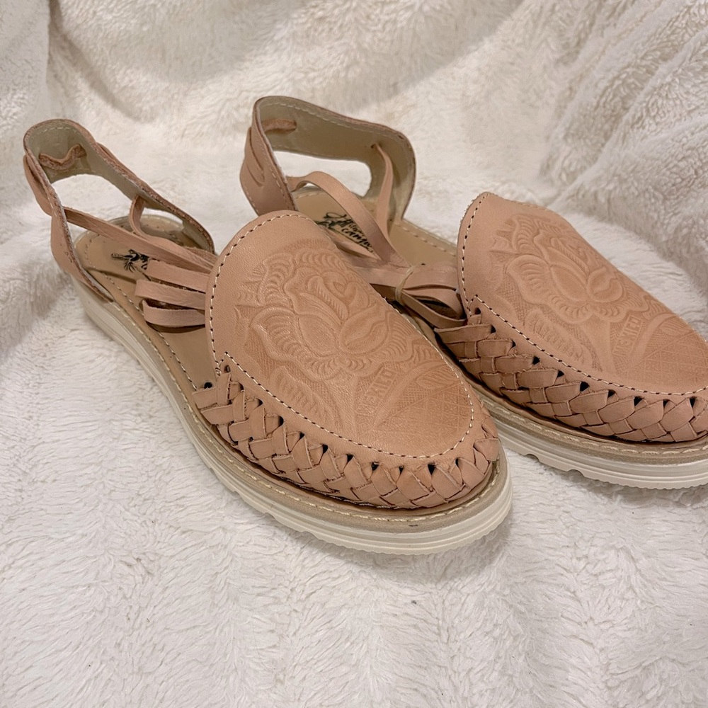 Tan sunflower Mexican Huarache Sandal women’s